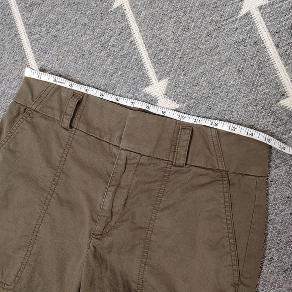 LOFT Khaki Wide Leg Cropped Pants Size 4 - Picture 7 of 13